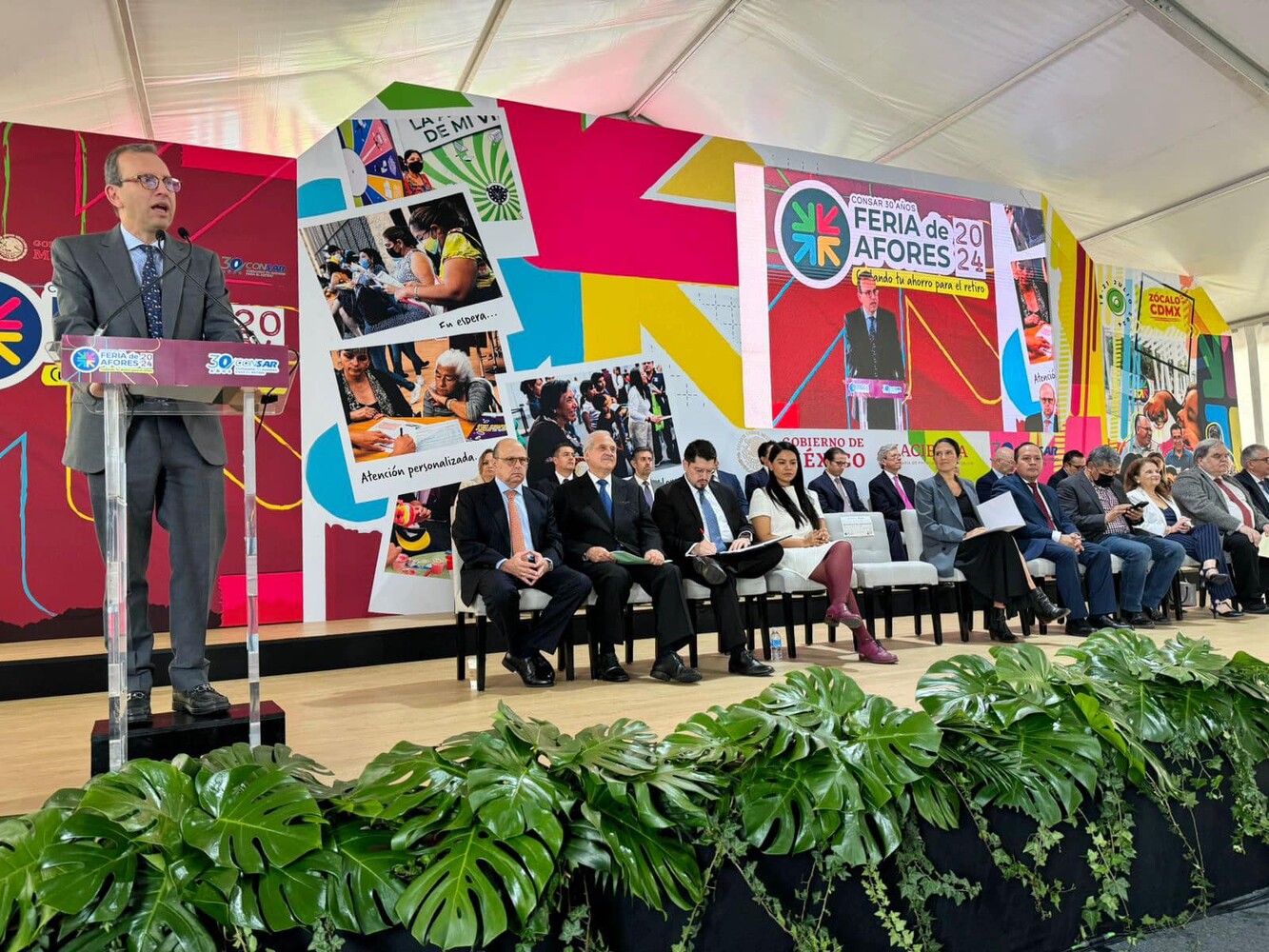 Guillermo Zamarripa durante el acto inaugural de la Feria de Afores 2024, Fotografía Amafore